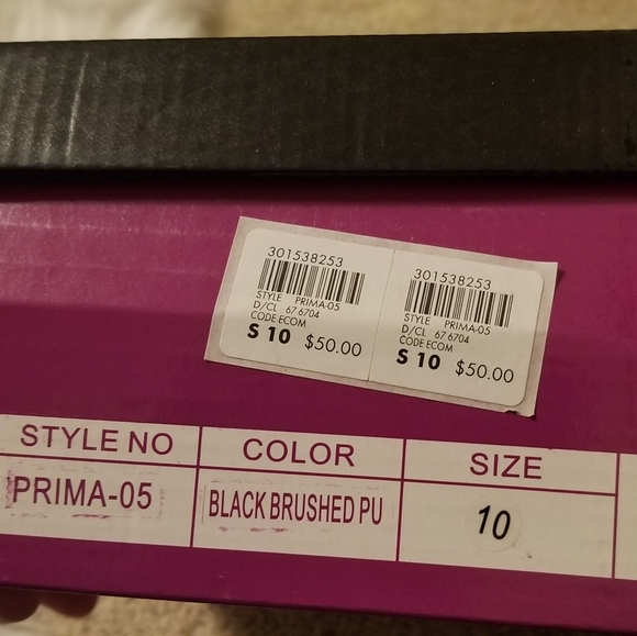 Black boots with rhinestones - Picture 6 of 7